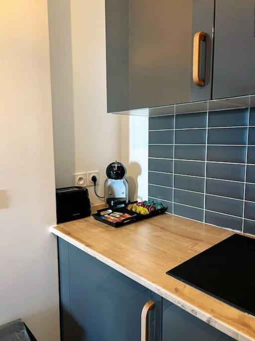 Lotus: Disney-Adjacent Retreat with Free Parking and Wi-Fi Chessy  Exterior photo